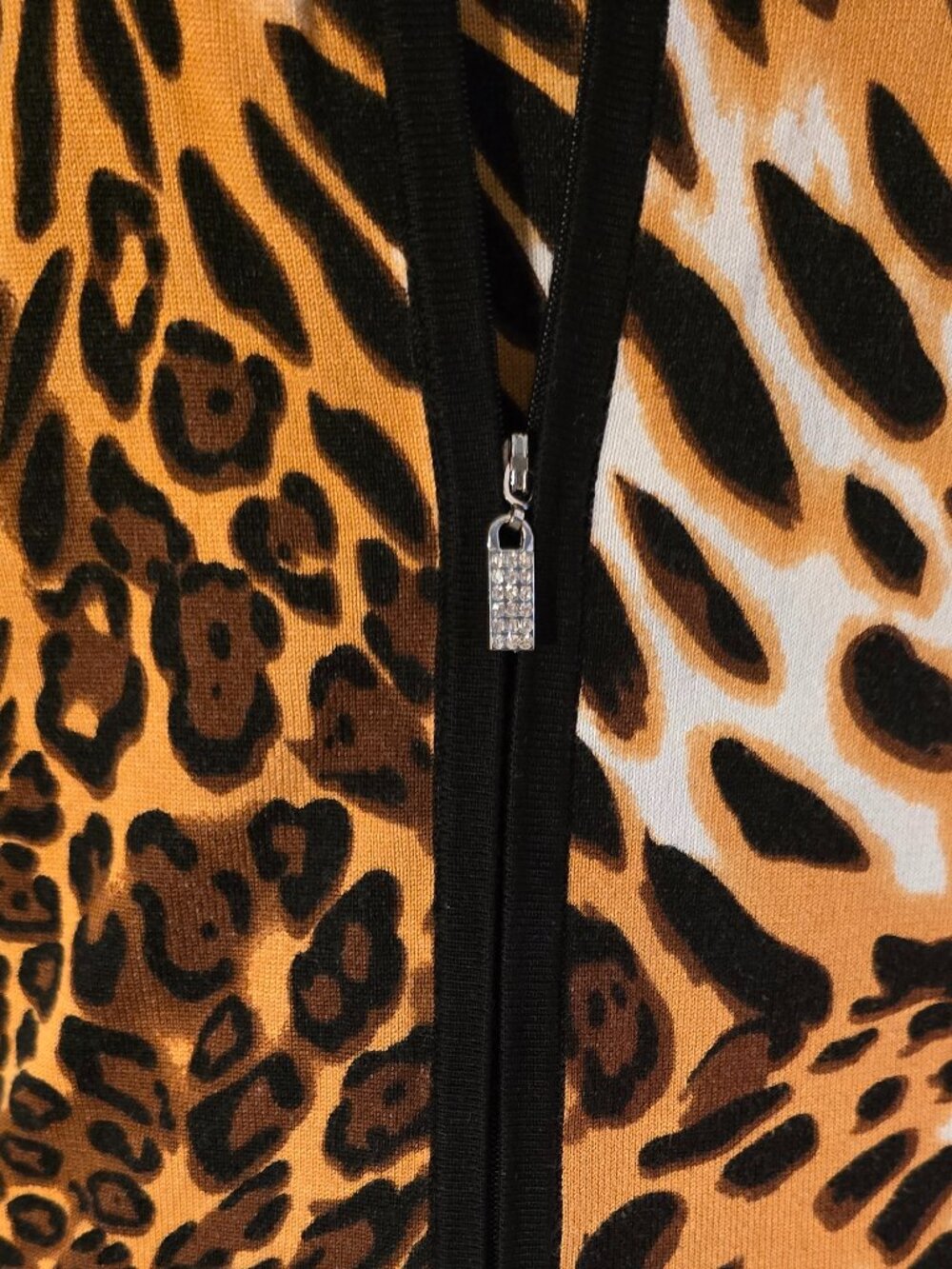 Belldini Leopard Print 2-Piece Sweater Set (M) - Picture 10 of 12
